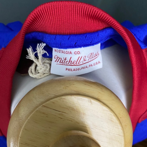 Detroit Pistons Final Seconds Mesh V-Neck Jersey - Picture 7 of 7